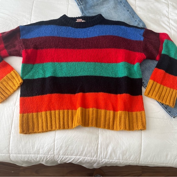 Urban Outfitters Color Stripped Sweater Size Small - Picture 3 of 5